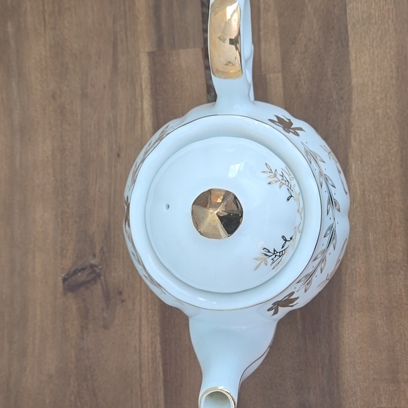 LEFTON White & Gold 50th Anniversary Musical Teapot w/Lid Hand Painted - Picture 4 of 16